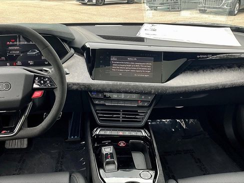 New 2026 Audi RS e-tron GT performance image 19