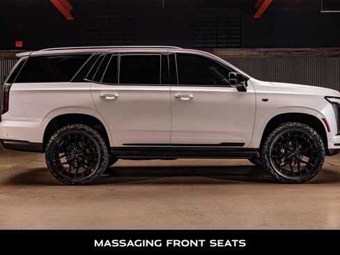 Used 2025 Cadillac Escalade Sport Platinum AWD/4WD image 11