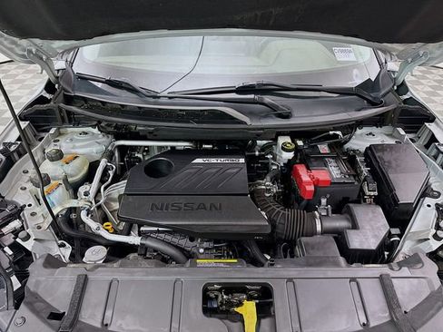 Used 2022 Nissan Rogue SL image 32