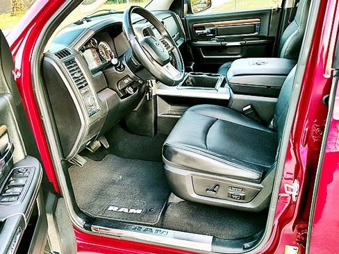 Used 2014 RAM 1500 Laramie image 13