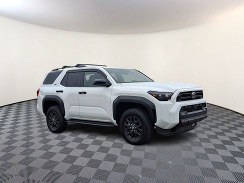 Certified 2026 Toyota 4Runner SR5 AWD/4WD image 4