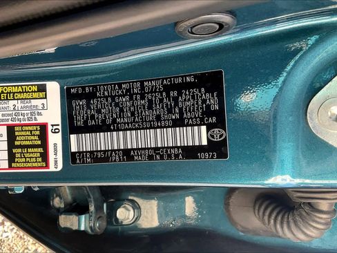 Used 2025 Toyota Camry LE image 34