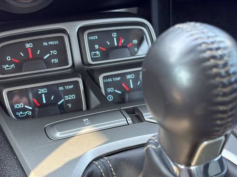 Used 2012 Chevrolet Camaro SS RWD image 18