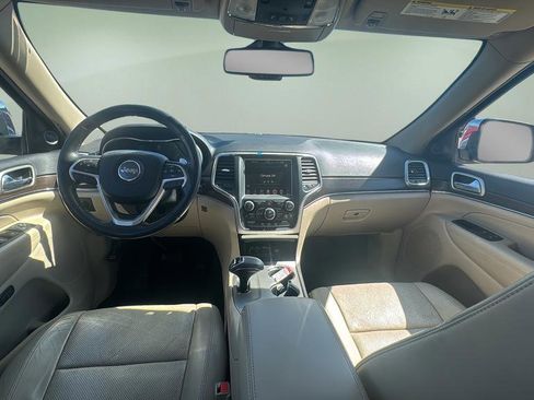 Used 2015 Jeep Grand Cherokee Limited w/ Luxury Group II AWD/4WD image 12