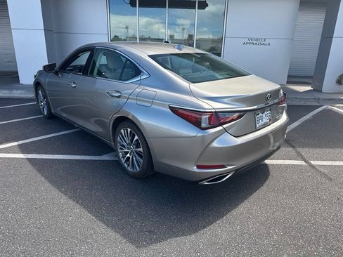 Used 2020 Lexus ES 350 w/ Premium Package FWD image 3