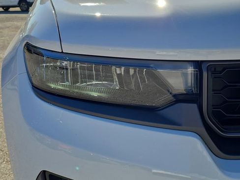 New 2026 Jeep Grand Cherokee Limited w/ Limited Altitude Package RWD image 7