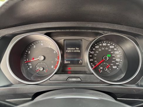 Used 2018 Volkswagen Tiguan SEL image 33