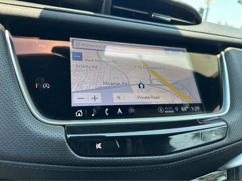 Used 2024 Cadillac XT5 Premium Luxury image 5