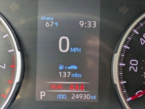 Used 2022 Toyota RAV4 LE image 11