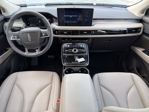 Certified 2023 Lincoln Nautilus AWD w/ Premium Package image 26