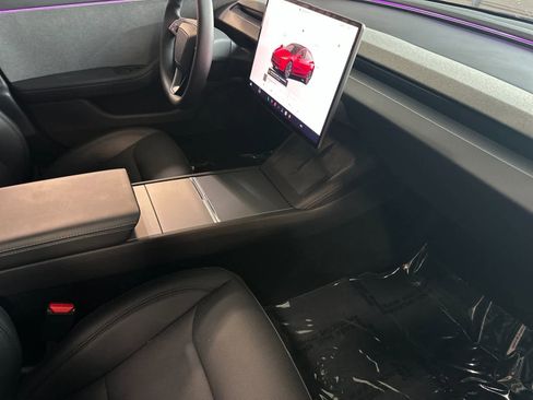 Used 2025 Tesla Model 3 Long Range image 16