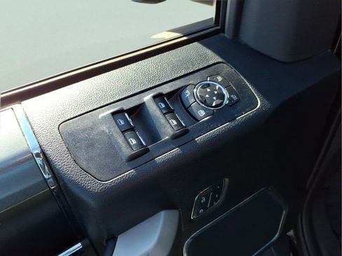 Used 2017 Ford F150 Lariat w/ Equipment Group 502A Luxury AWD/4WD image 28