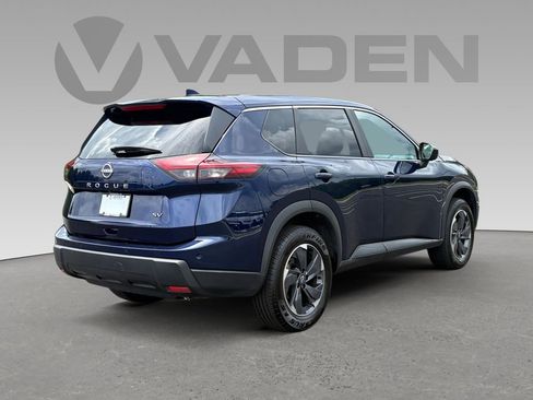 Used 2024 Nissan Rogue SV FWD image 21