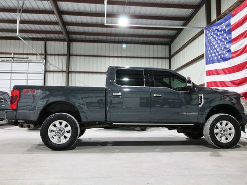 Used 2021 Ford F250 Platinum image 13