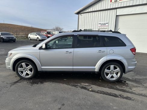 Used 2009 Dodge Journey SXT w/ Premium Convenience Group image 2