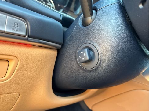 Used 2021 Genesis GV80 2.5T w/ Advanced Package 02 image 28