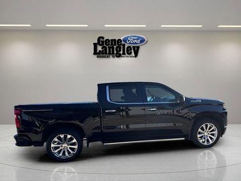 Used 2021 Chevrolet Silverado 1500 High Country w/ Technology Package AWD/4WD image 18