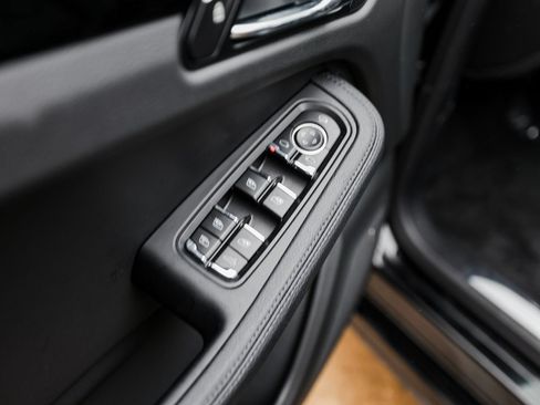 Certified 2026 Porsche Macan S AWD/4WD image 25