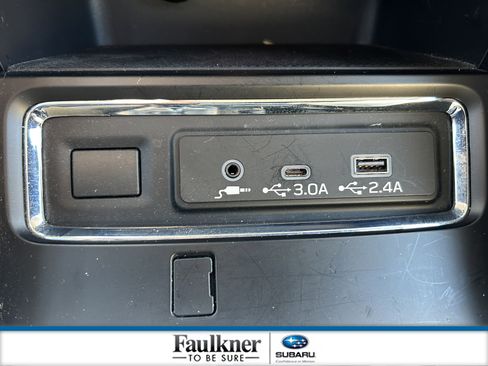 Used 2023 Subaru Ascent Premium w/ Convenience Package image 1