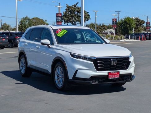 Used 2024 Honda CR-V EX image 3