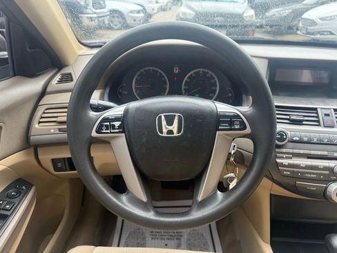 Used 2010 Honda Accord LX image 11