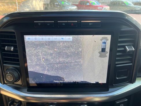 Used 2023 Ford F150 Lariat w/ Equipment Group 502A High image 30