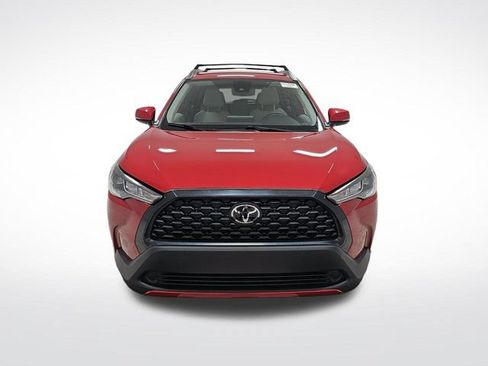 Used 2022 Toyota Corolla Cross LE AWD/4WD image 2
