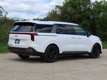 New 2026 Kia Carnival SX Prestige