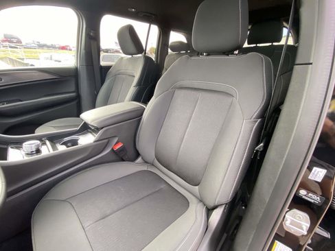 New 2025 Jeep Grand Cherokee Laredo X image 14