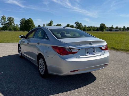 Used 2012 Hyundai Sonata GLS FWD image 6