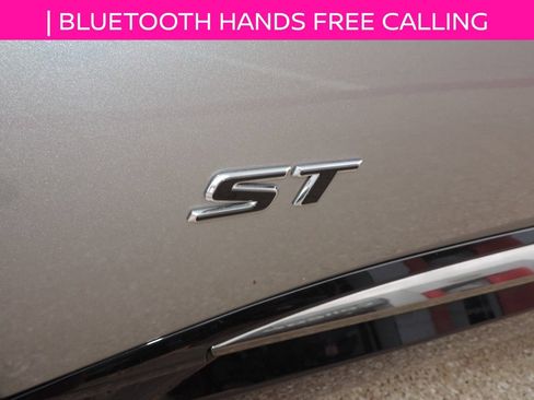Used 2024 Buick Envision Sport Touring AWD/4WD image 11
