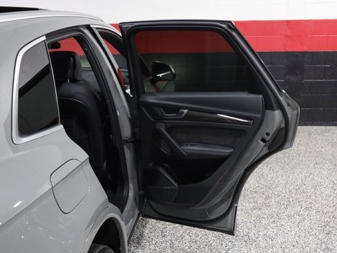 Used 2020 Audi SQ5 Premium Plus image 31