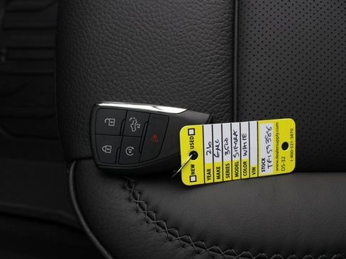 New 2026 GMC Sierra 3500 Denali w/ Denali Reserve Package image 10