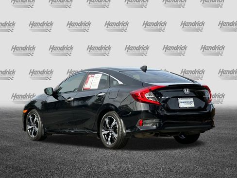 Used 2017 Honda Civic Touring image 7