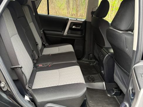 Used 2023 Toyota 4Runner SR5 AWD/4WD image 20