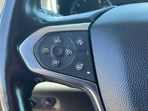 Used 2020 Chevrolet Traverse LT w/ Driver Confidence II Package AWD/4WD image 24