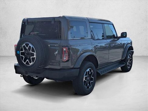 New 2025 Ford Bronco Outer Banks image 2