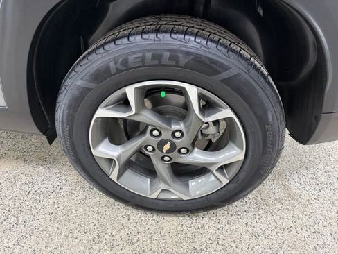 Used 2024 Chevrolet Trax LT FWD image 8