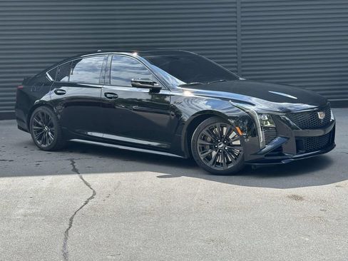 Used 2025 Cadillac CT5 V Blackwing w/ Parking Package RWD image 7