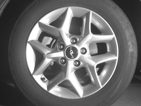 Used 2025 Kia Soul LX w/ LX Technology Package image 12