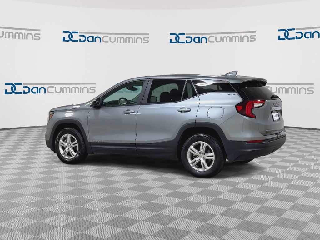 Used 2024 GMC Terrain SLE AWD/4WD image 7