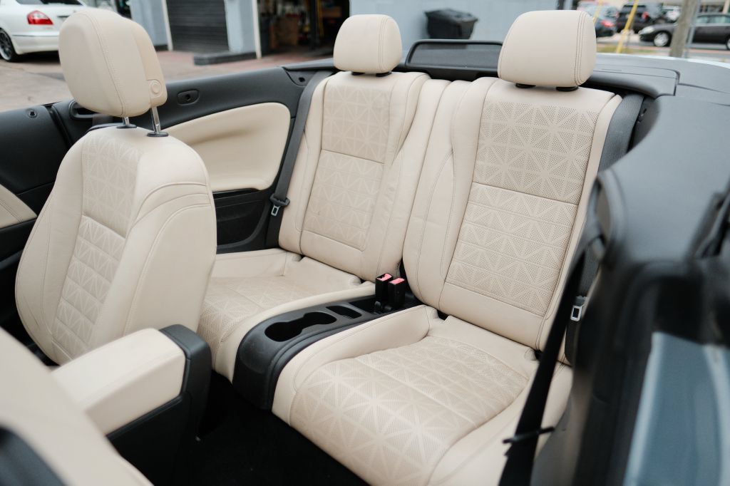 Used 2018 Buick Cascada Premium FWD image 15