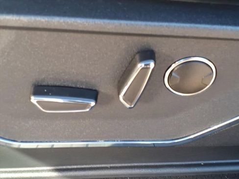 Used 2023 Ford F150 Lariat w/ Equipment Group 502A High image 18