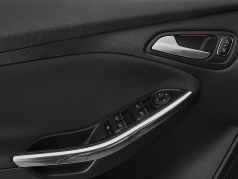 Used 2017 Ford Focus ST w/ Equipment Group 401A image 20