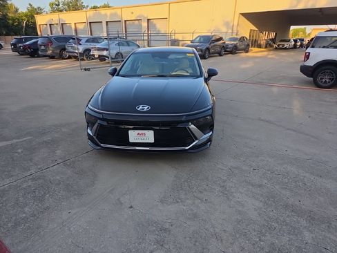 Used 2025 Hyundai Sonata SEL FWD image 5