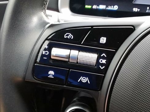 Used 2024 Hyundai Ioniq 6 SE RWD image 15