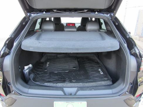 Used 2023 Volkswagen ID.4 S image 27