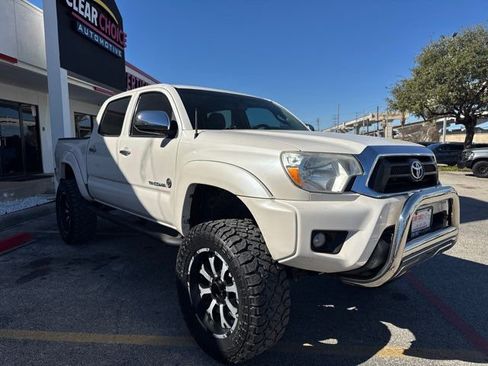 Used 2012 Toyota Tacoma PreRunner w/ SR5 Pkg image 3