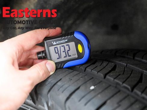 Used 2023 Ford Expedition Limited image 28