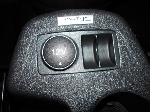 Used 2018 Ford Transit Connect XL image 21